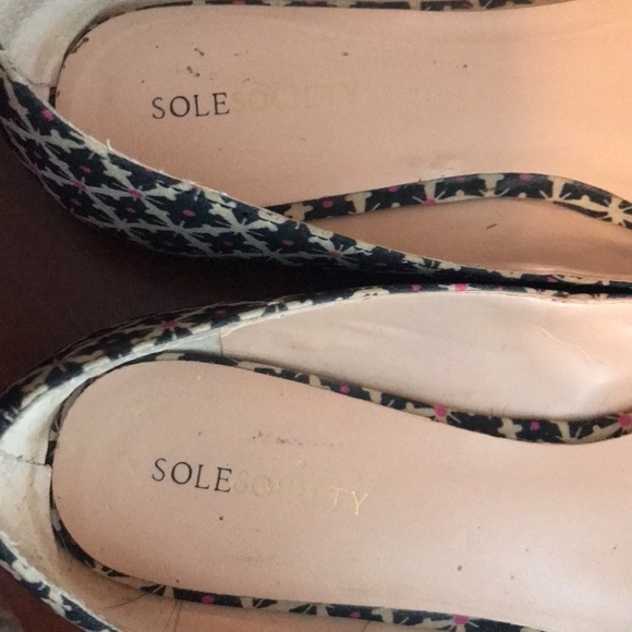 Get Noticed! Sole Society fabric patterned flat - Picture 3 of 6
